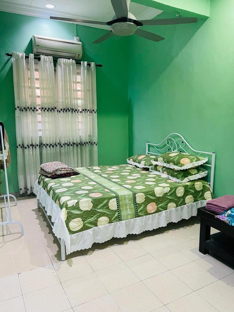 Mak Kuntum Homestay Sungai Petani Exteriör bild
