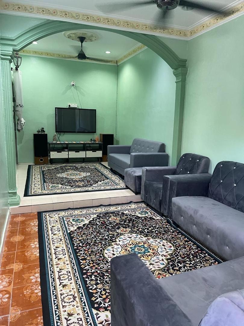 Mak Kuntum Homestay Sungai Petani Exteriör bild